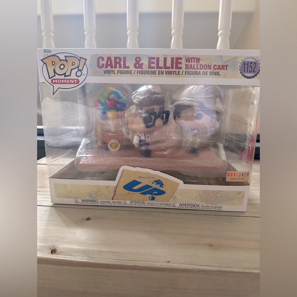 Ellie and Carl Funko pop